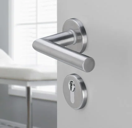 HOPPE-Neuheit-Startseite-SecuSan-800×800-1-425×411