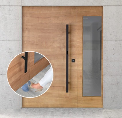 HOPPE-Neuheit-Startseite-eTuerbeschlag-HandsFree-800×800-1-425×411